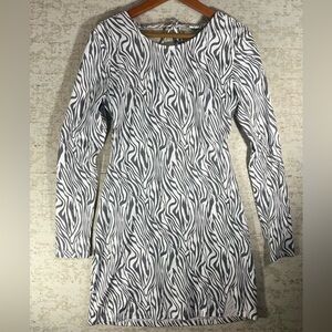 NWT ET CLET Forget About It Grey/White Dress Open Back Size Large Party Nite Out